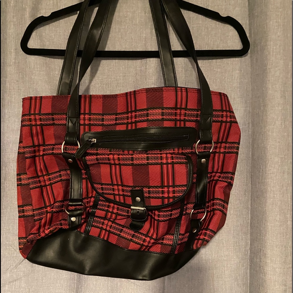 Black and Red tote